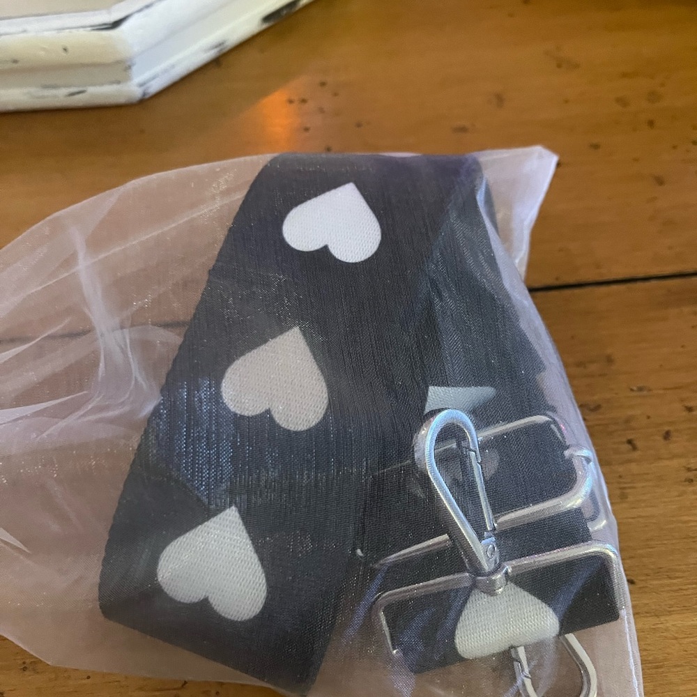Valentine purse strap
